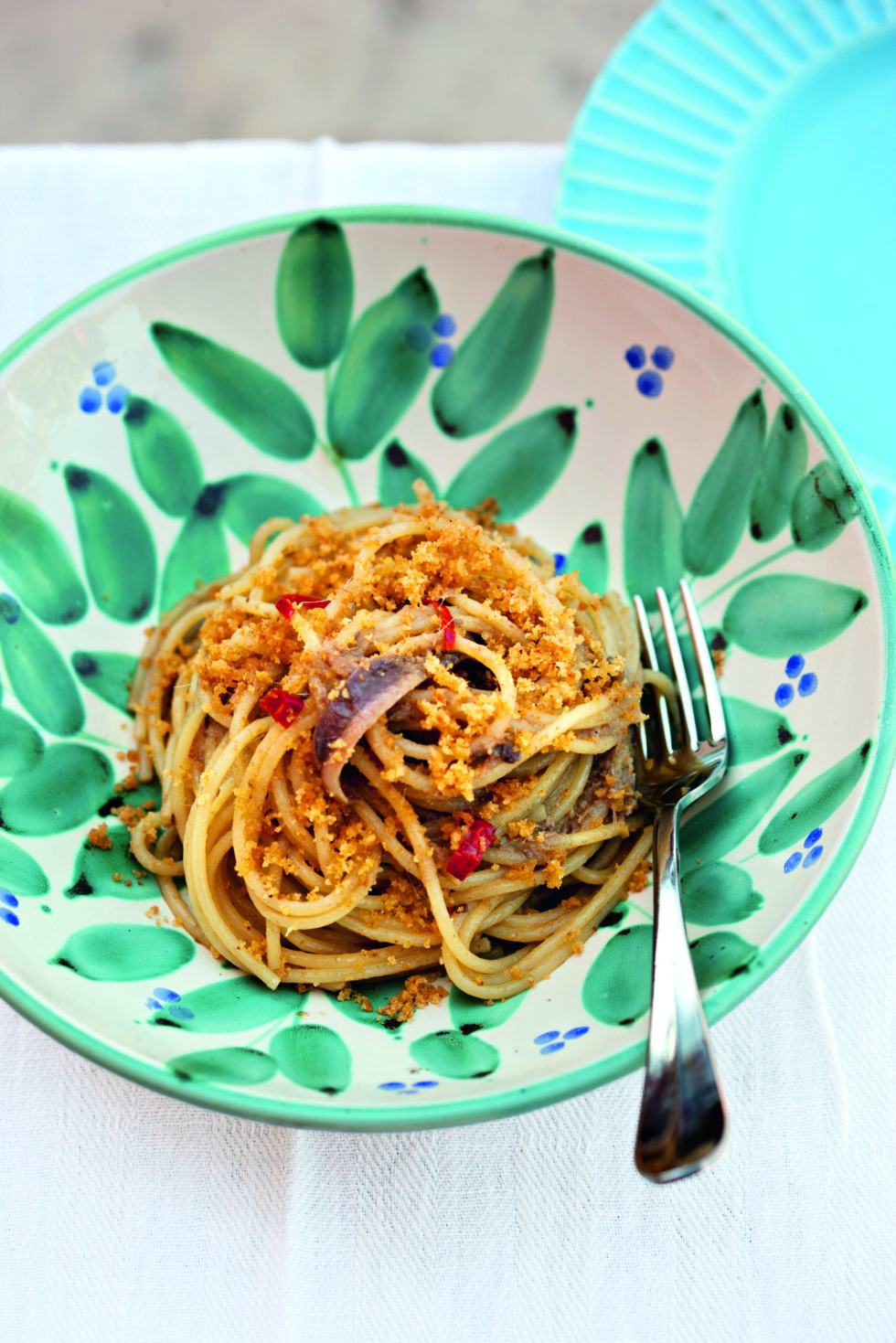 Pasta con acciughe e mollica